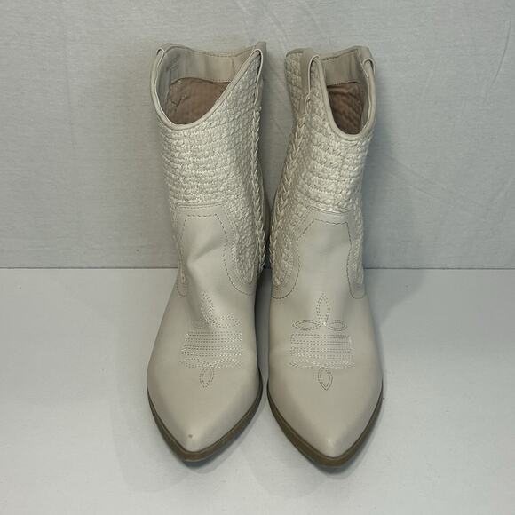Dolce Vita White Heeled Boots - Picture 2 of 7